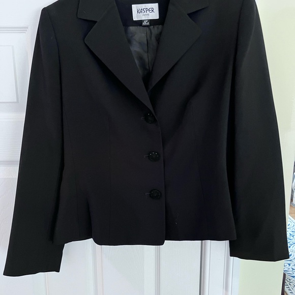 Ladies Size 12P Kasper Women's Classic Black Suit Jacket Business GUC - Picture 1 of 5